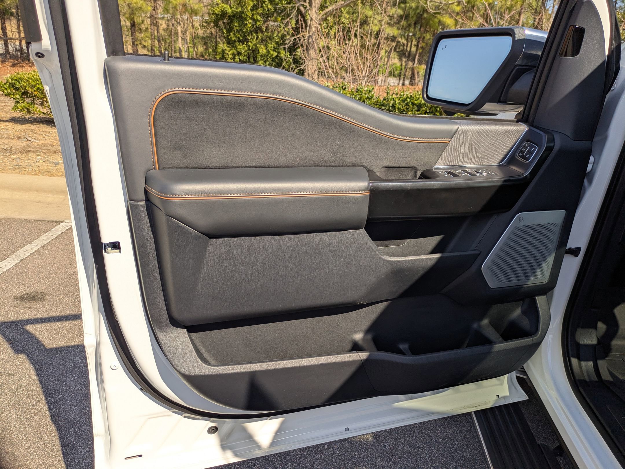 Certified 2023 Ford F150 Platinum w/ Equipment Group 701A High image 18