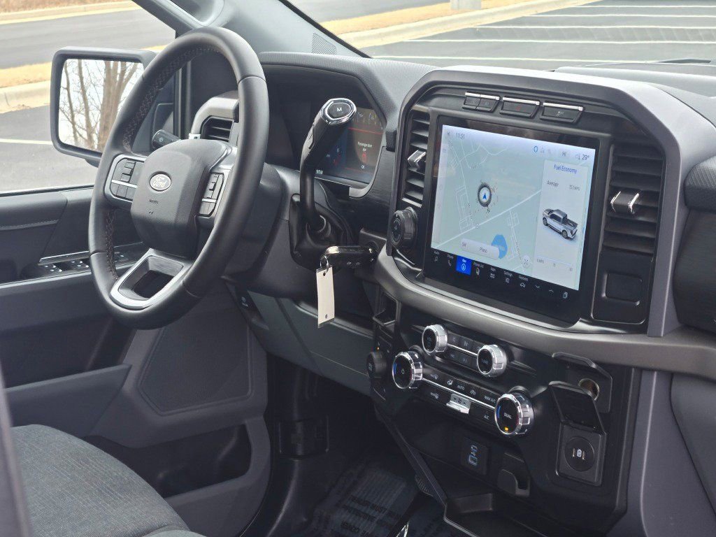 Certified 2024 Ford F150 XLT image 8