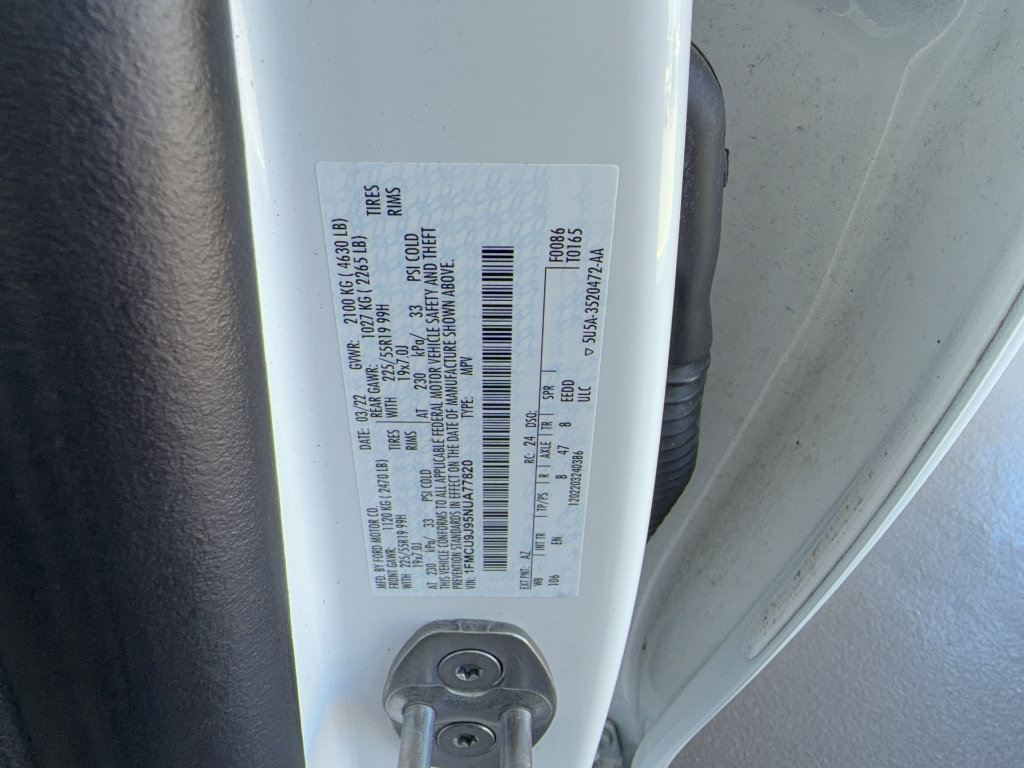 Certified 2022 Ford Escape Titanium AWD/4WD image 33