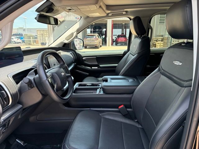 Certified 2025 Ford Expedition Max Platinum w/ Driver's Package AWD/4WD image 7