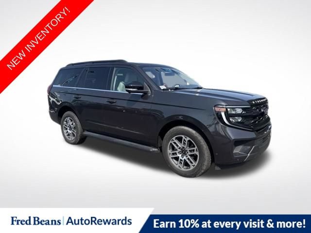 Certified 2025 Ford Expedition Active AWD/4WD image 1