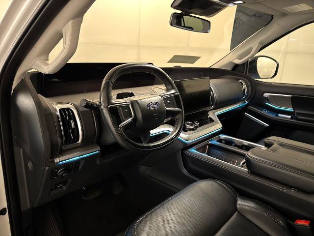 Certified 2025 Ford Expedition Platinum AWD/4WD image 17