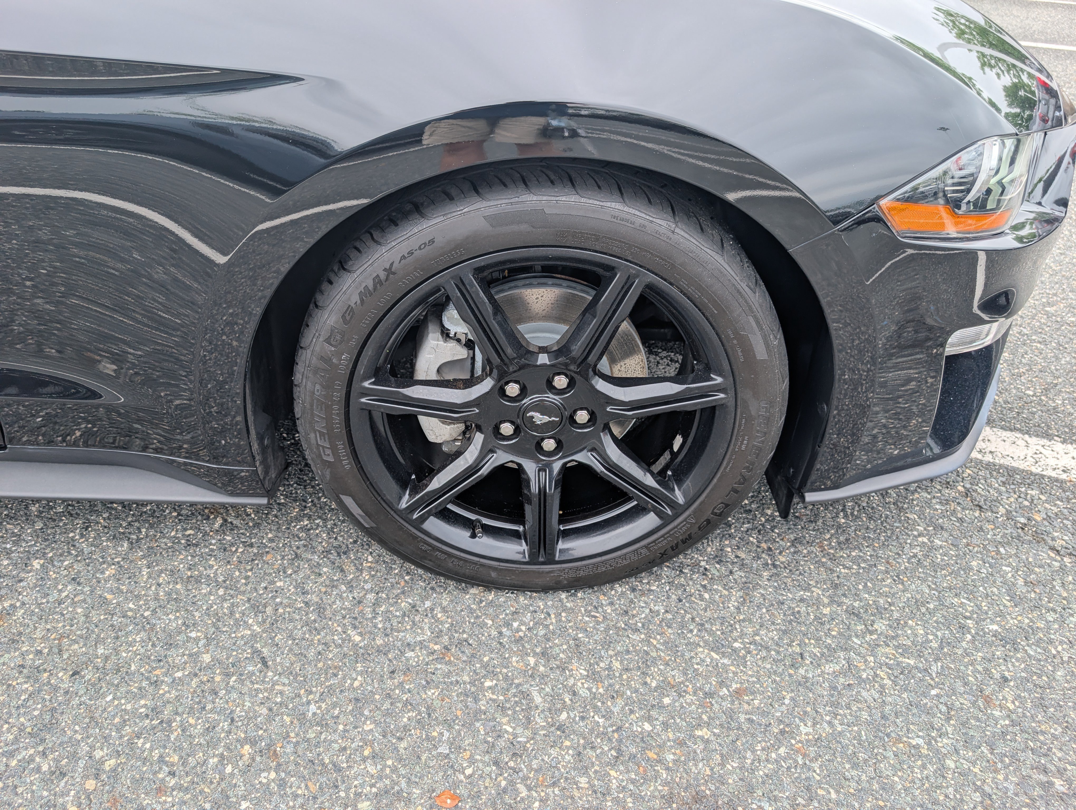 Certified 2020 Ford Mustang Coupe w/ Equipment Group 101A RWD image 9