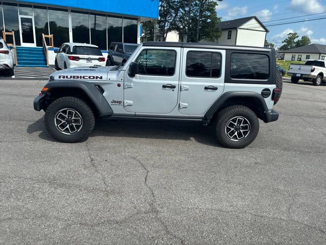 Used 2024 Jeep Wrangler Unlimited Rubicon AWD/4WD image 18