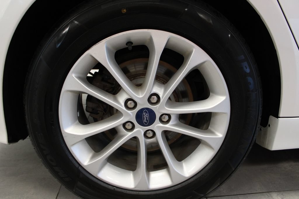 Certified 2020 Ford Fusion SE FWD image 10