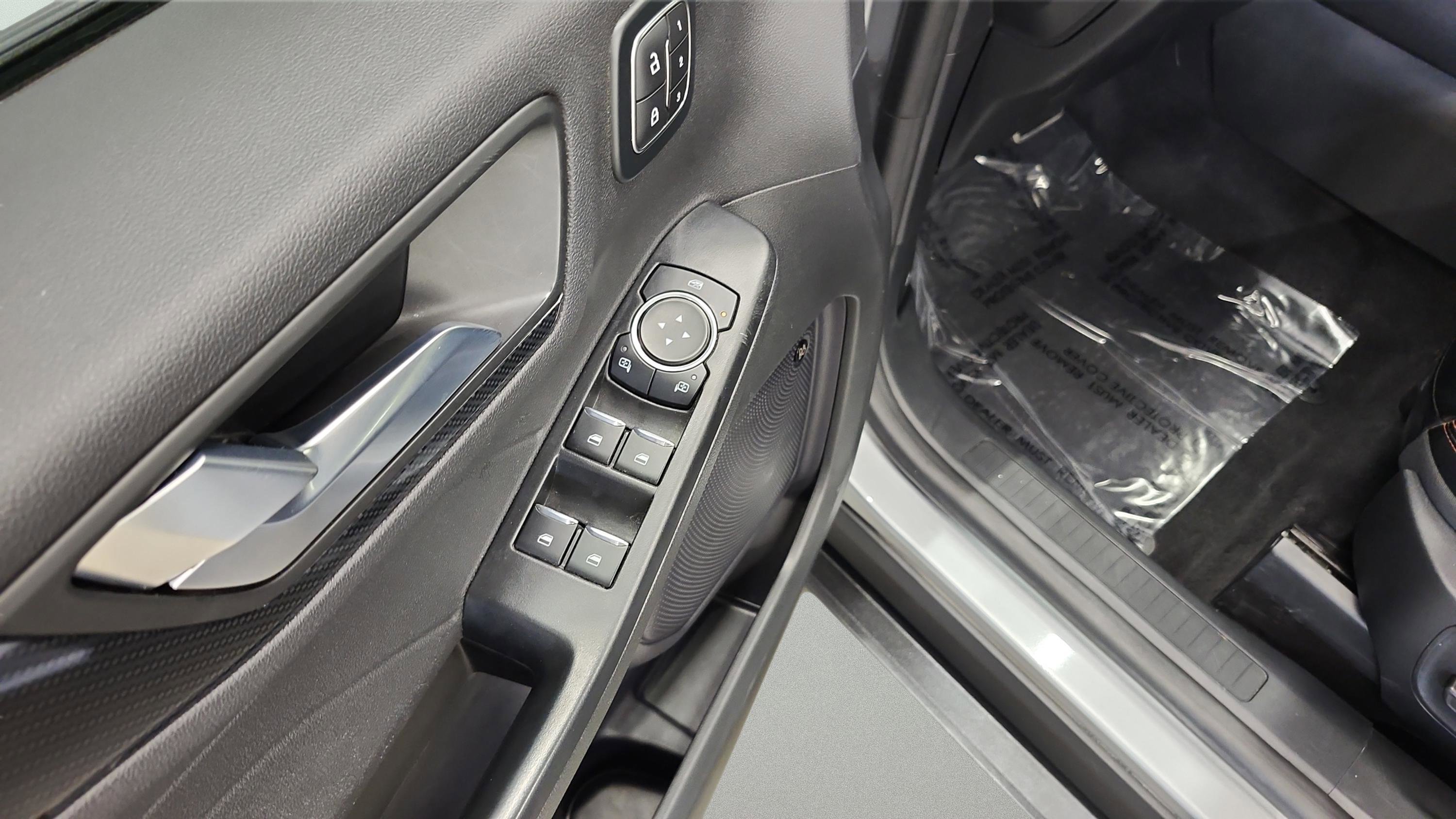 Certified 2024 Ford Escape ST-Line Elite w/ Premium Technology Package image 11