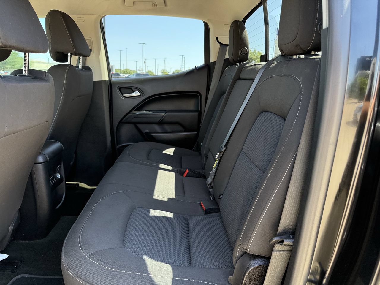 Used 2017 Chevrolet Colorado LT w/ Midnight Edition RWD image 27