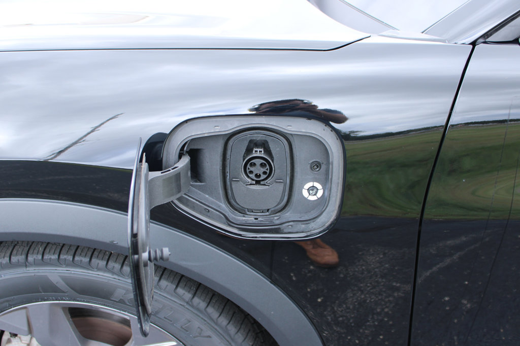 Certified 2023 Ford Mustang Mach-E Select AWD/4WD image 7
