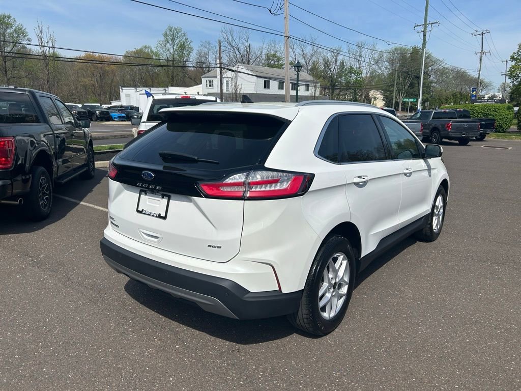 Certified 2023 Ford Edge SEL w/ Convenience Package image 3