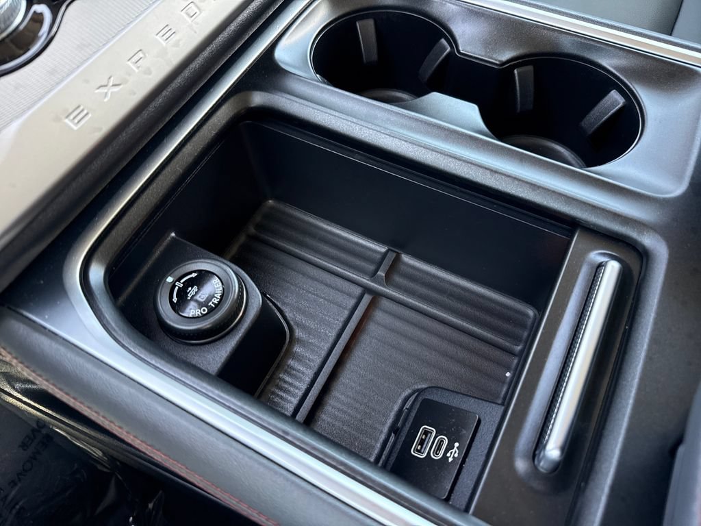 Certified 2025 Ford Expedition Active RWD image 25
