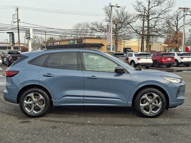Certified 2023 Ford Escape ST-Line w/ Tech Pack #1 image 5