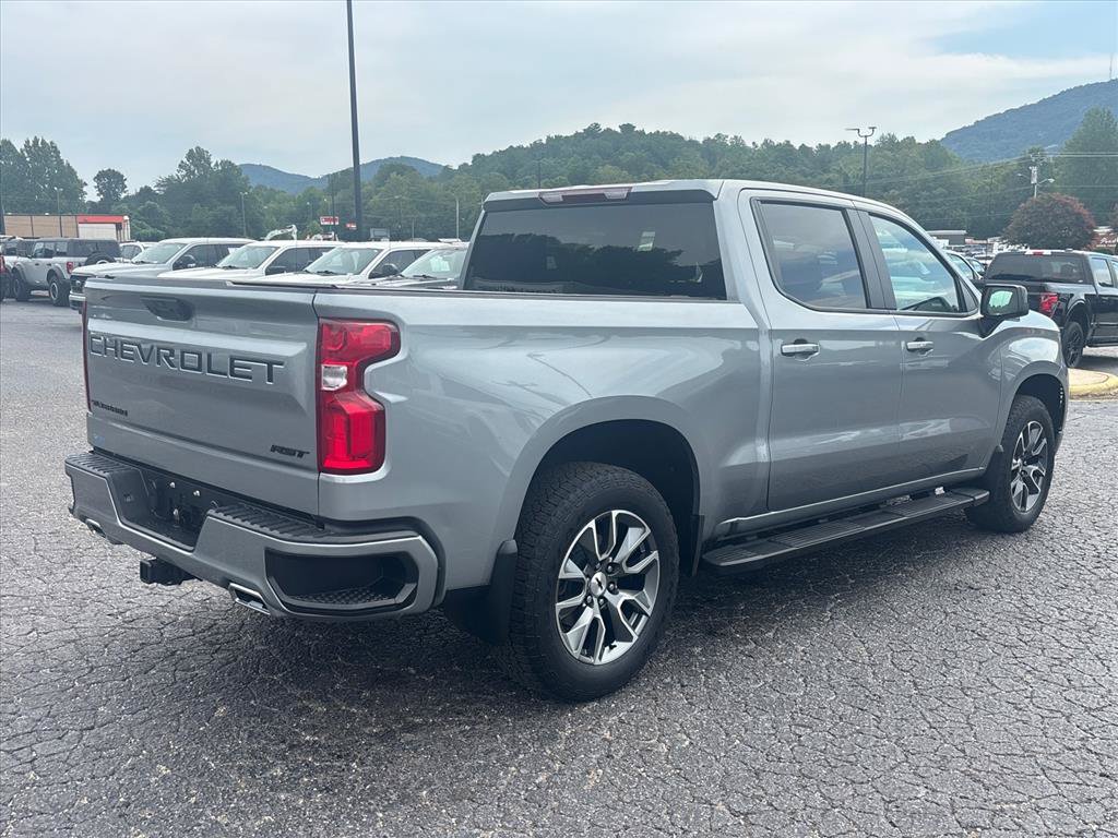 Used 2024 Chevrolet Silverado 1500 RST AWD/4WD image 8