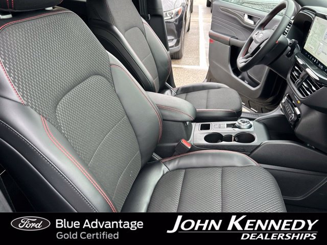Certified 2023 Ford Escape ST-Line w/ Tech Pack #1 FWD image 32