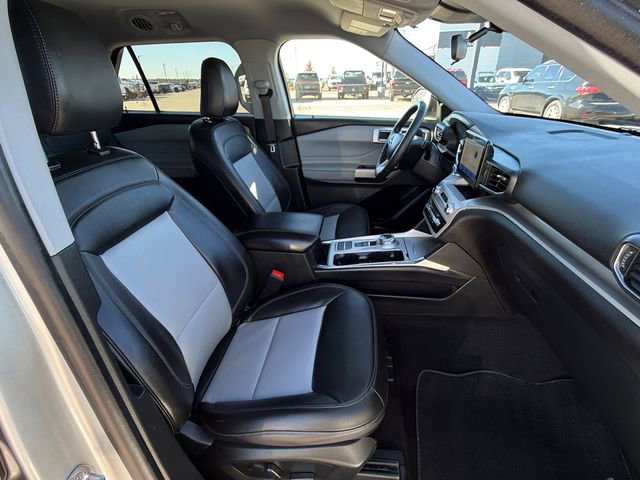 Certified 2024 Ford Explorer XLT w/ Equipment Group 202A image 11