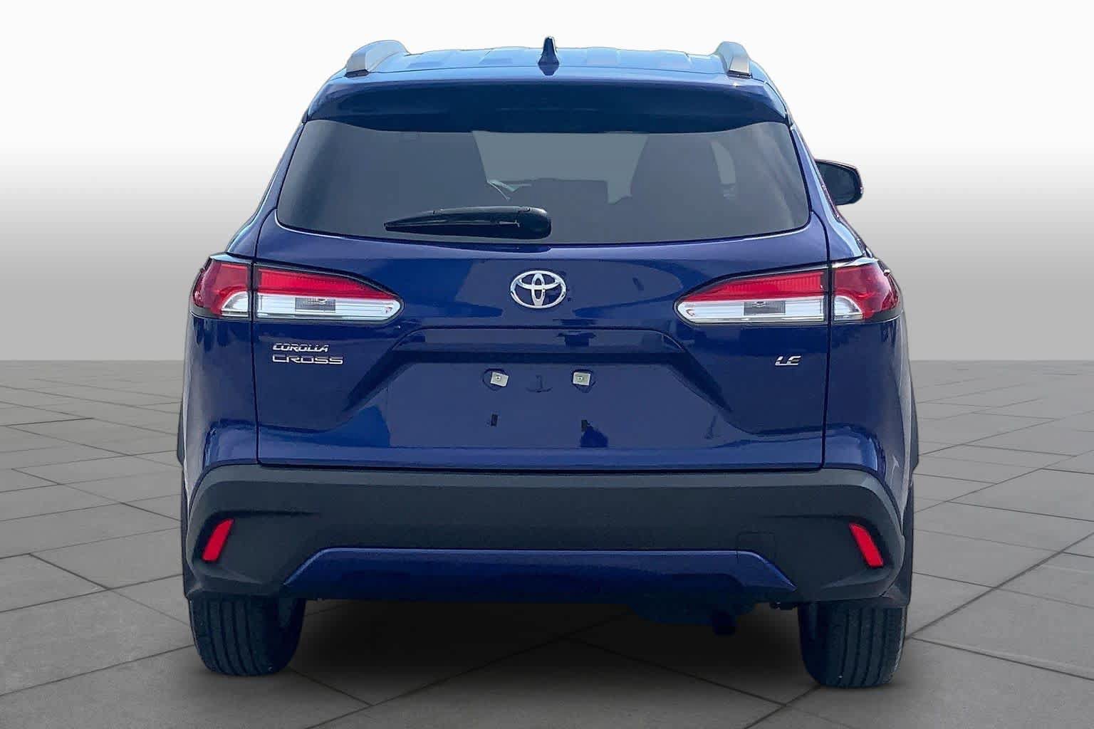 Used 2024 Toyota Corolla Cross LE FWD image 5