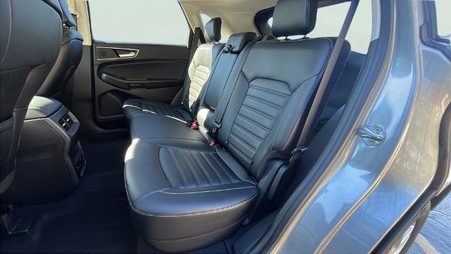 Certified 2024 Ford Edge SEL w/ Convenience Package AWD/4WD image 17