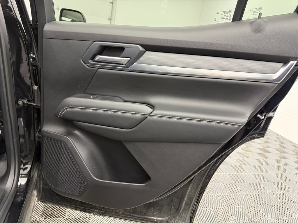 Used 2025 GMC Terrain Elevation image 28