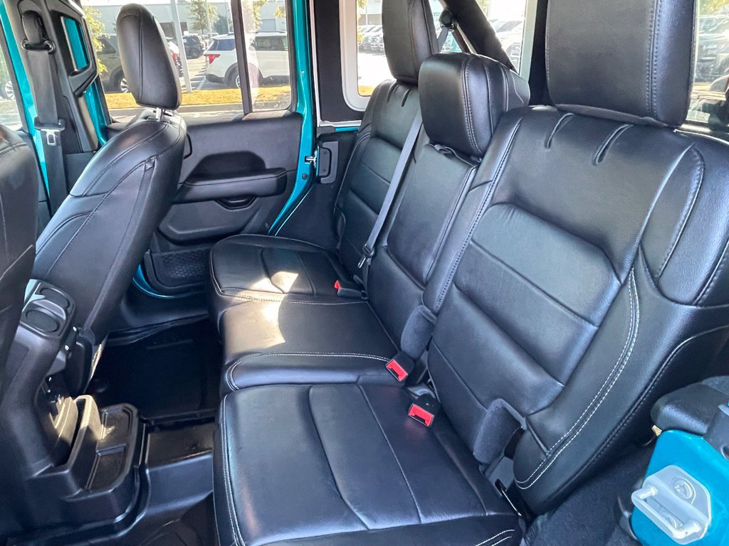 Used 2020 Jeep Wrangler Unlimited Sahara AWD/4WD image 25