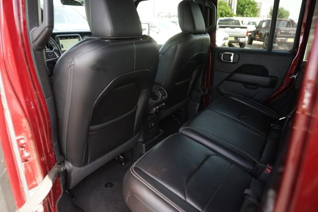 Used 2021 Jeep Wrangler Unlimited Sahara w/ Cold Weather Group AWD/4WD image 11