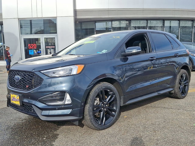 Certified 2022 Ford Edge ST w/ Equipment Group 401A image 2