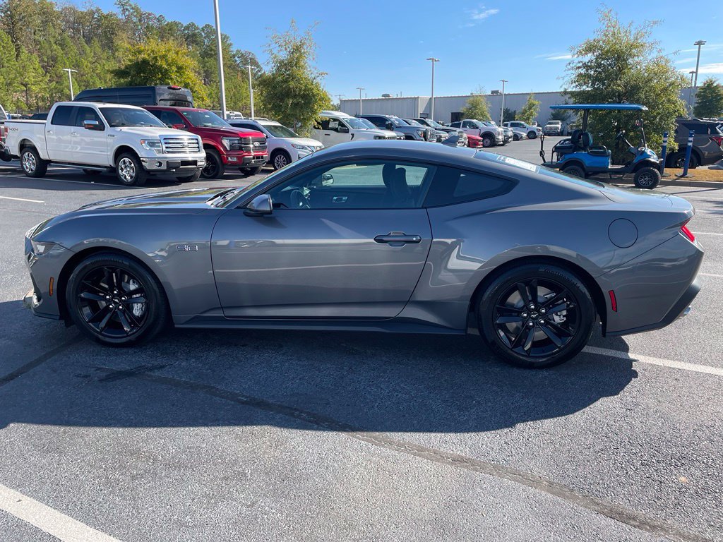 Certified 2025 Ford Mustang GT RWD image 4