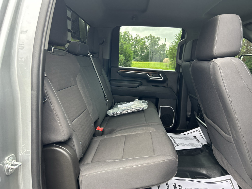 Used 2025 Chevrolet Silverado 3500 LT w/ Convenience Package AWD/4WD image 12