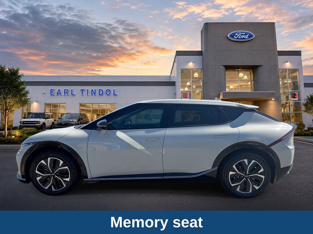 Used 2023 Kia EV6 Wind RWD image 5