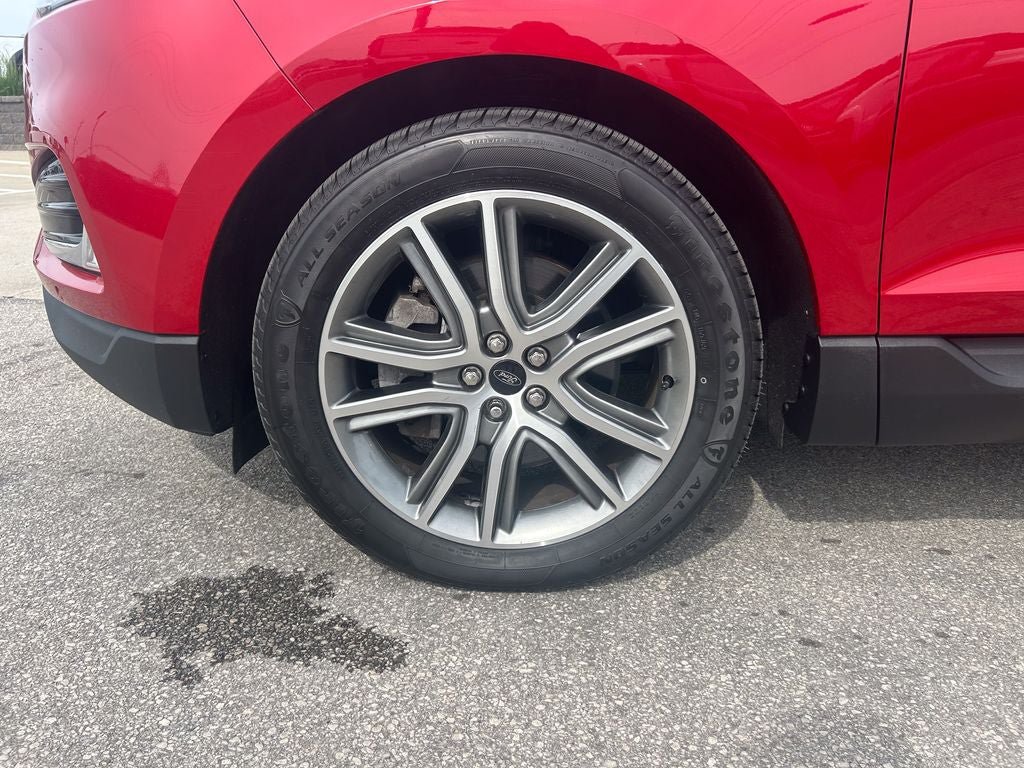 Certified 2024 Ford Edge Titanium AWD/4WD image 35