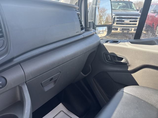 Certified 2023 Ford Transit 250 Medium Roof RWD image 33