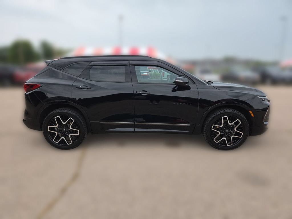 Used 2023 Chevrolet Blazer RS w/ Enhanced Convenience Package AWD/4WD image 8