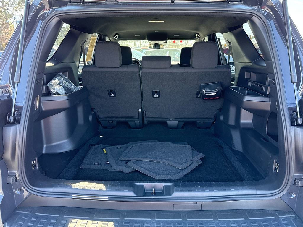 Used 2025 Toyota 4Runner TRD Off-Road AWD/4WD image 18