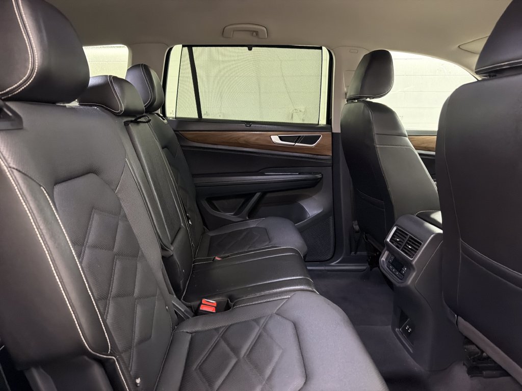 Used 2025 Volkswagen Atlas SE FWD image 28