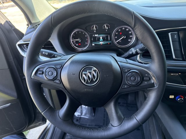 Used 2018 Buick Enclave Essence FWD image 28