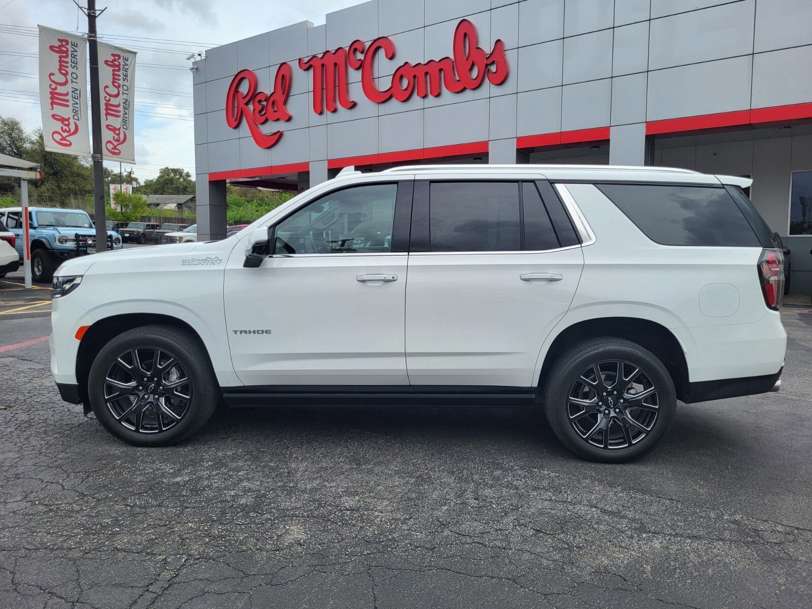 Used 2023 Chevrolet Tahoe High Country w/ Premium Package image 6