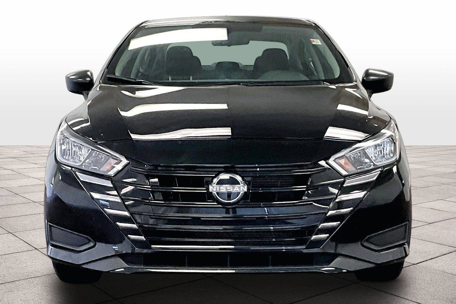 Used 2024 Nissan Versa S w/ Trunk Package image 3