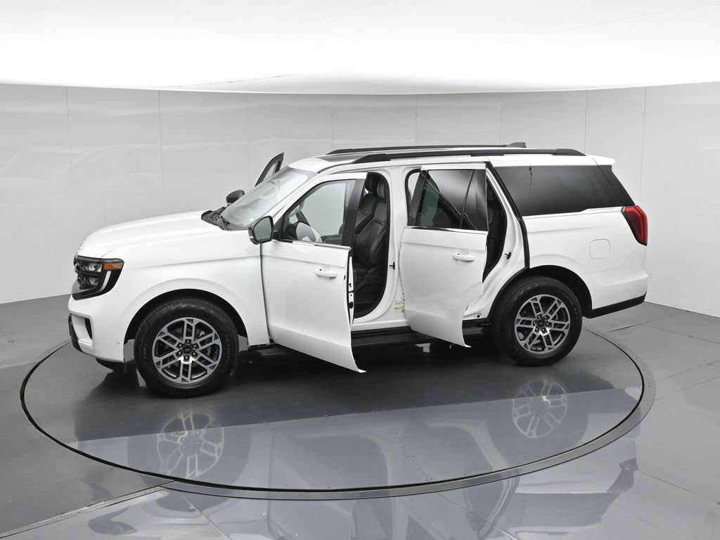 Certified 2025 Ford Expedition Active AWD/4WD image 50