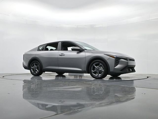 Used 2025 Kia K4 FWD image 34