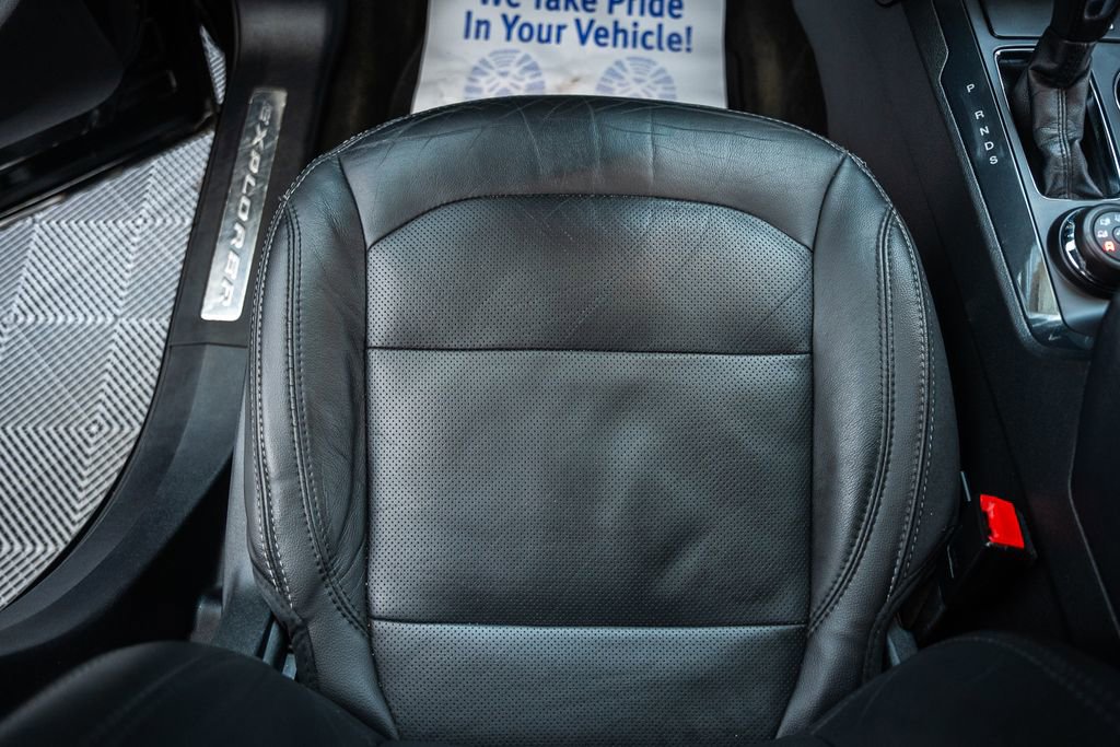 Certified 2018 Ford Explorer Limited AWD/4WD image 32