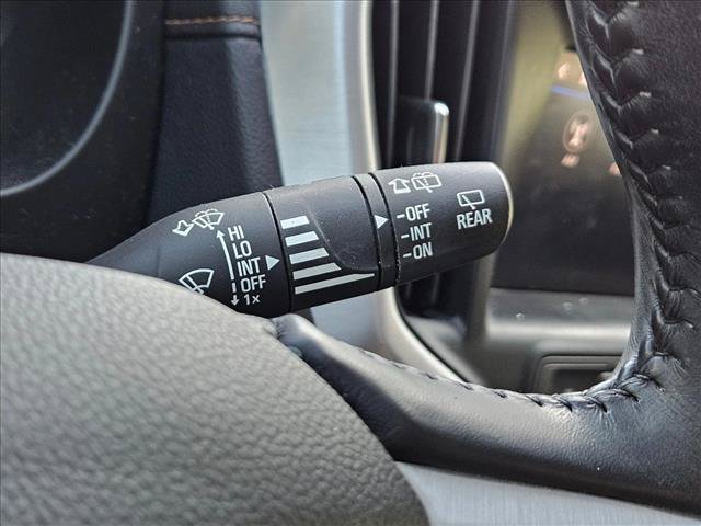 Used 2021 GMC Terrain SLE w/ Driver Convenience Package FWD image 18