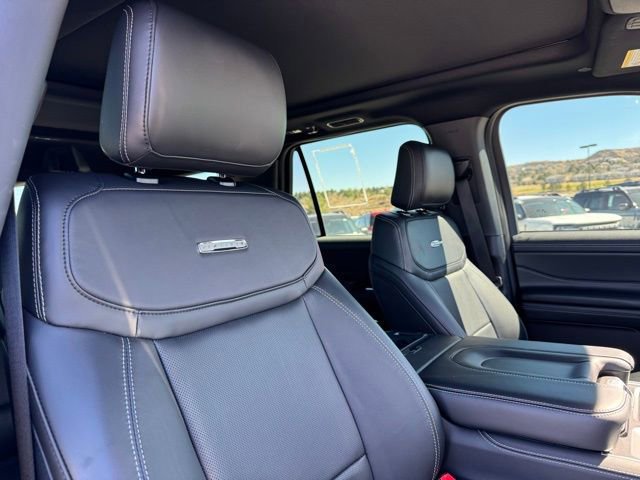 Certified 2025 Ford Expedition Platinum w/ Stealth Appearance Package image 26