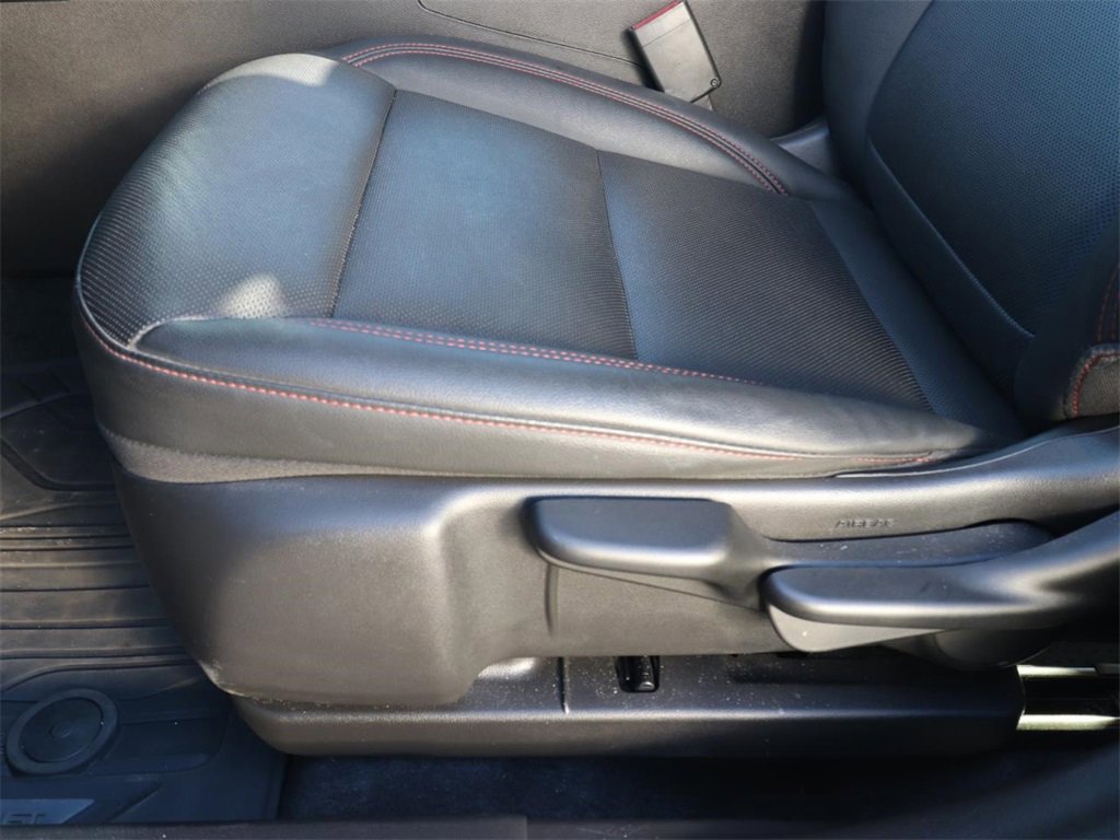 Used 2025 Chevrolet Trax RS w/ Driver Confidence Package image 14