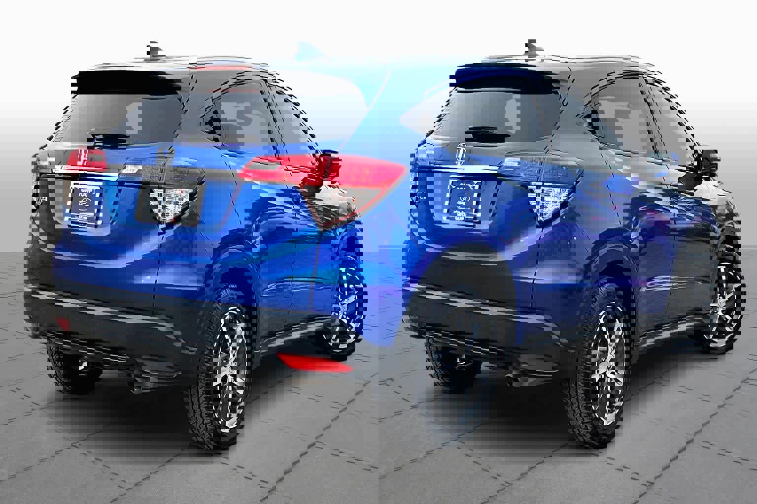 Used 2021 Honda HR-V EX image 3