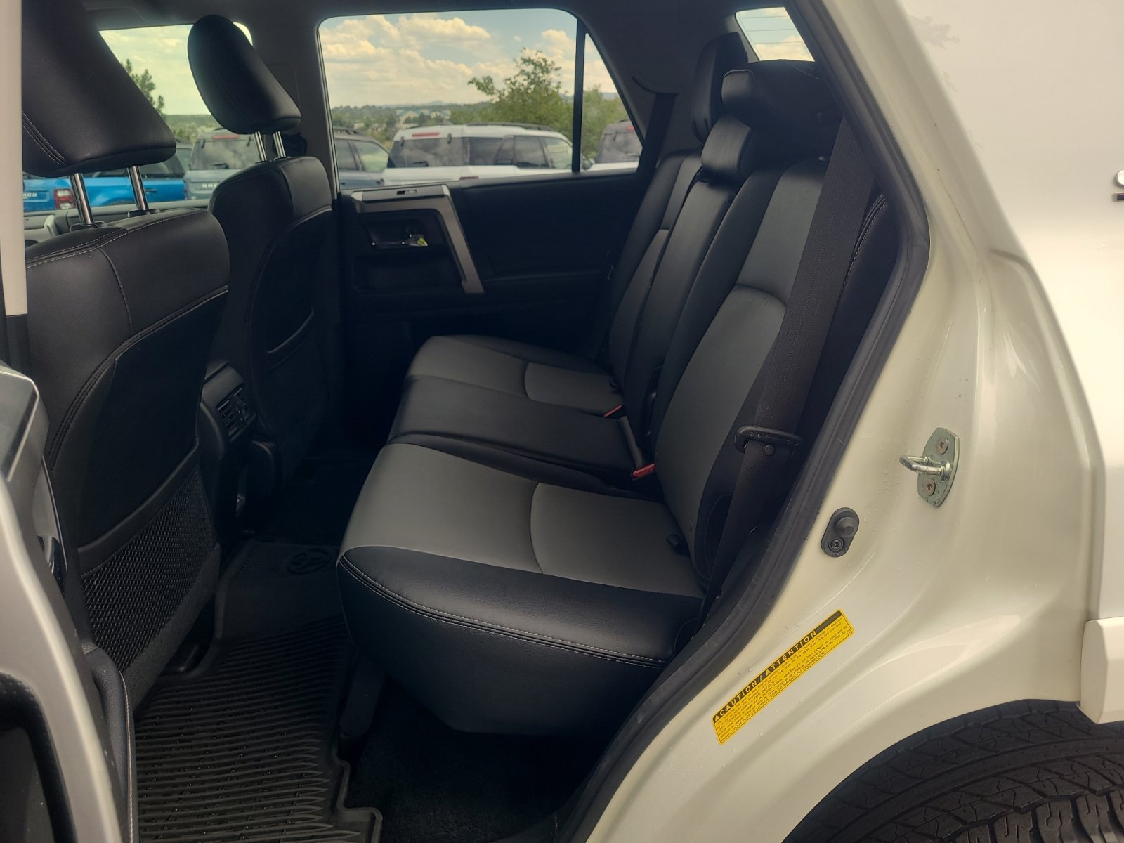 Used 2023 Toyota 4Runner SR5 Premium w/ SR5 Premium Package AWD/4WD image 17