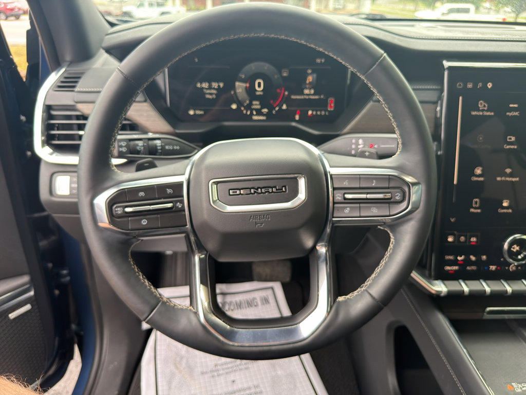 Used 2025 GMC Acadia Denali FWD image 6