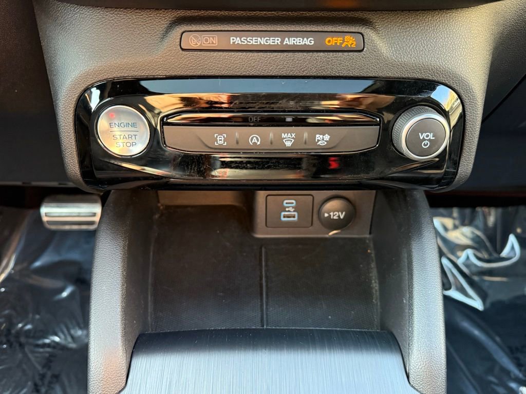 Certified 2023 Ford Escape ST-Line Select w/ Tech Pack #1 image 15