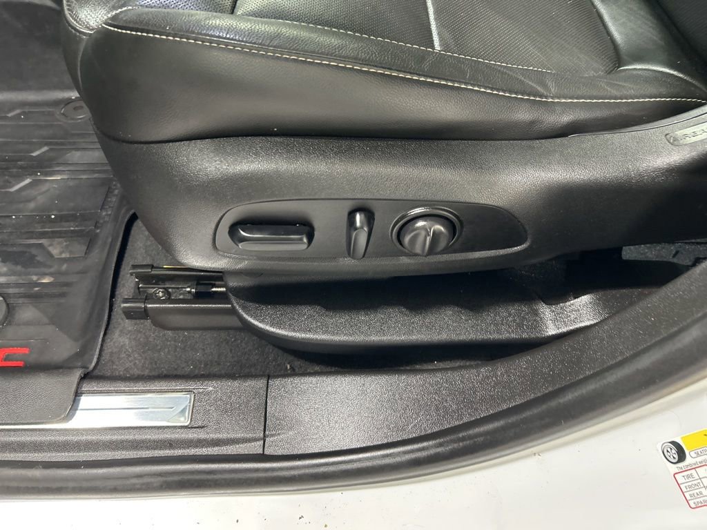 Used 2019 GMC Acadia SLT image 12