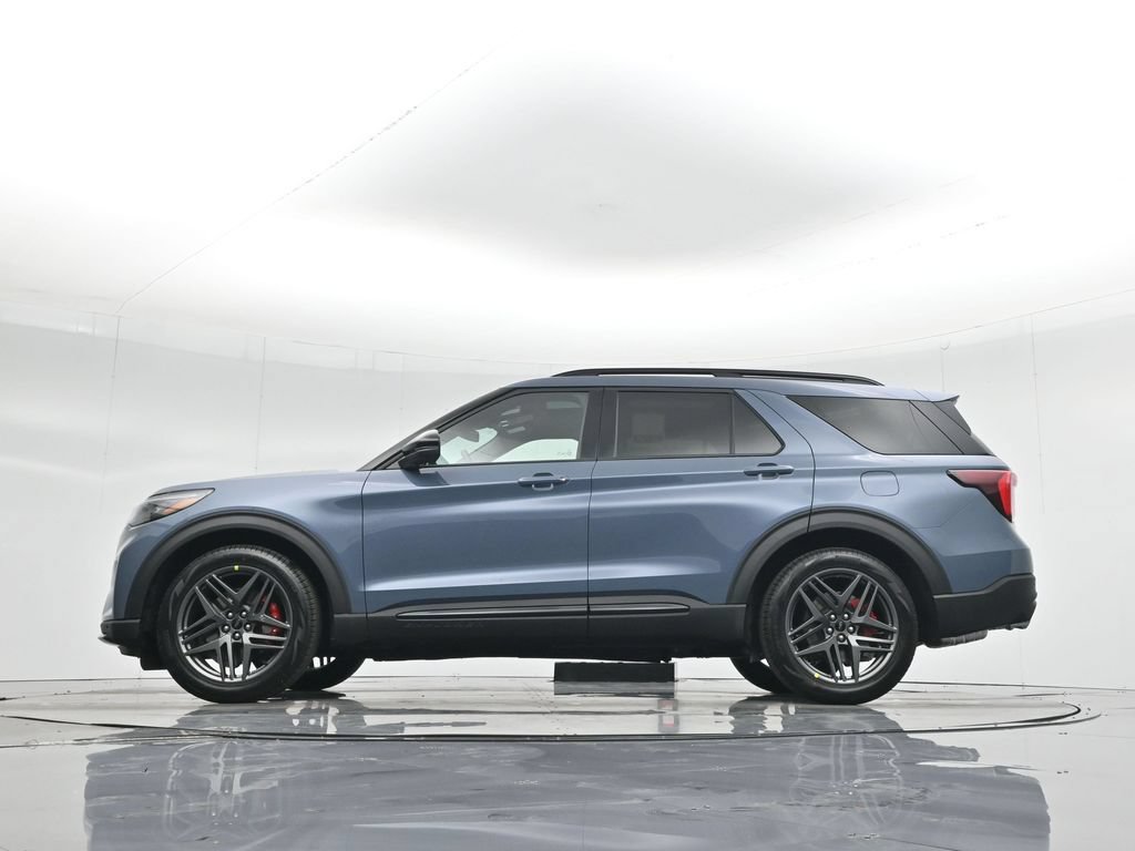 Certified 2025 Ford Explorer ST w/ Sun And Sound Package AWD/4WD image 8