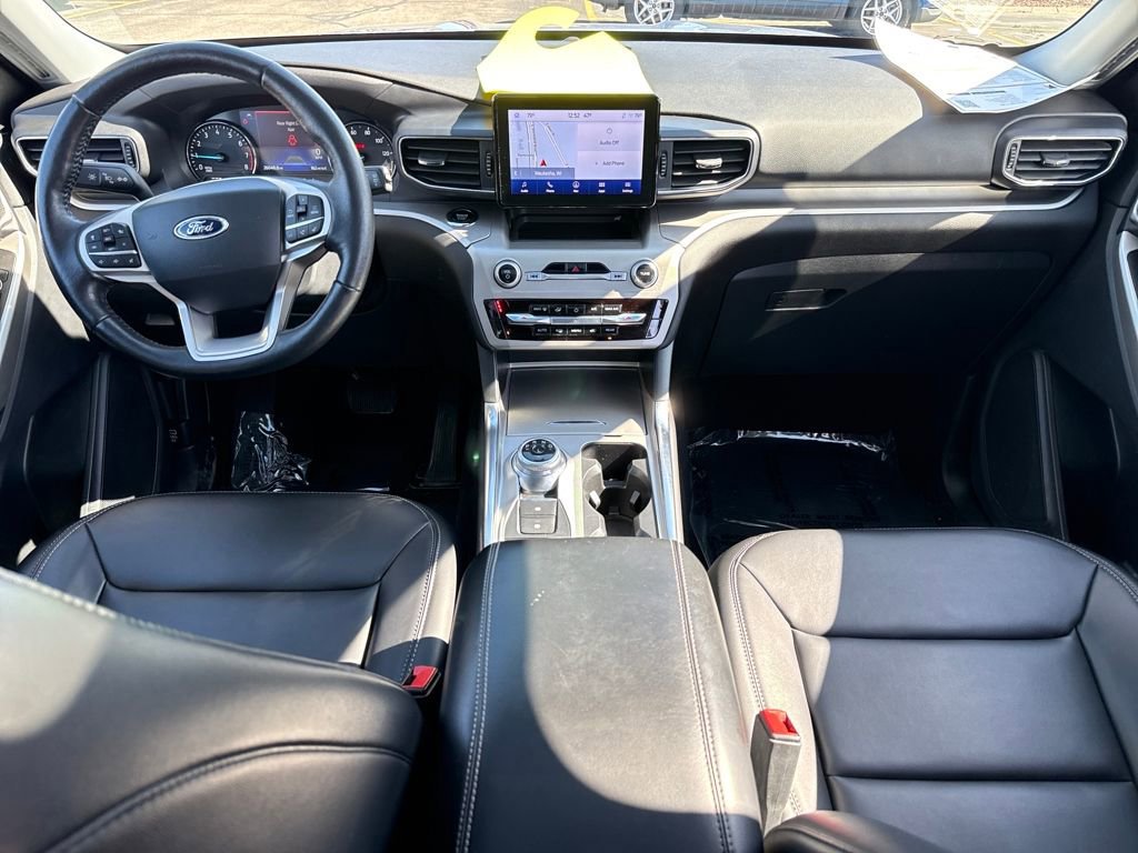 Certified 2022 Ford Explorer XLT w/ Equipment Group 202A image 12