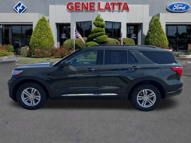 Certified 2023 Ford Explorer XLT image 3
