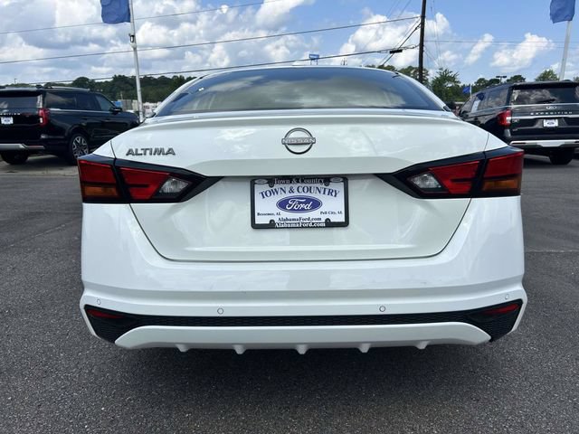 Used 2025 Nissan Altima 2.5 SV FWD image 4